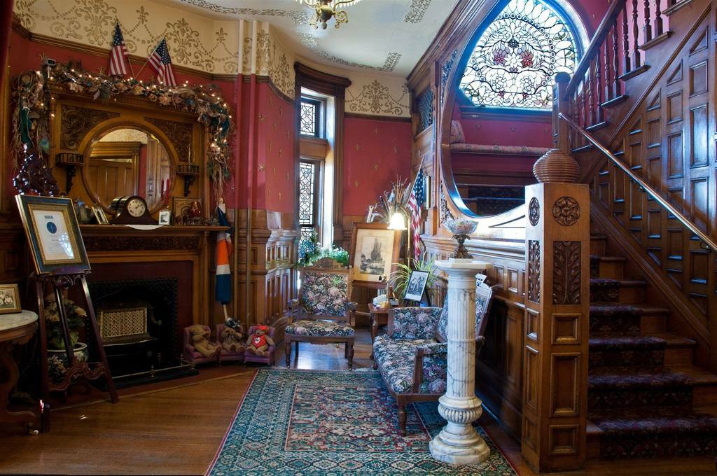 Castle Marne Bed & Breakfast Денвер Экстерьер фото